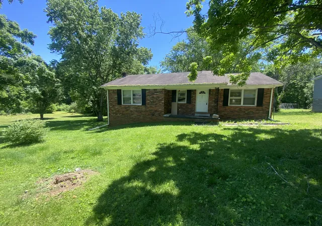 Homes for sale in Cadiz, KY | 125 Hilltop St, Cadiz, KY 42211 | MLS# 26017127