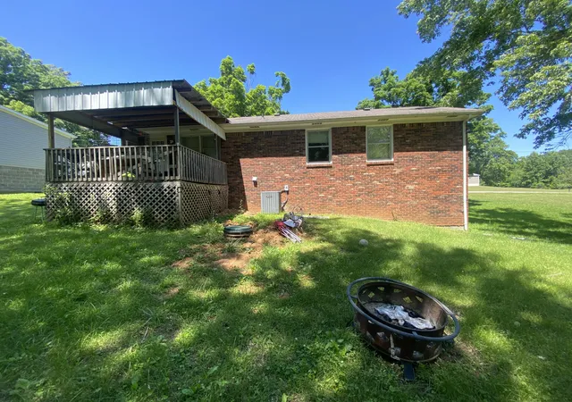Homes for sale in Cadiz, KY | 125 Hilltop St, Cadiz, KY 42211 | MLS# 26017127