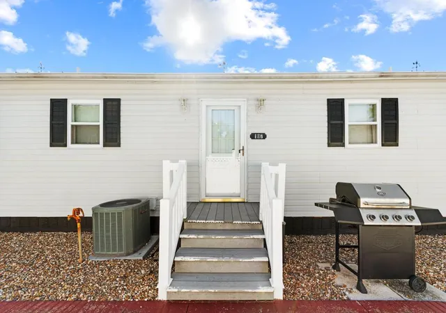 Photo 1 of Condo for sale at 107 Green Turtle Bay Dr, Grand Rivers, KY 42045 | MLS# 26018633 | Listing updated on 2026-09-11