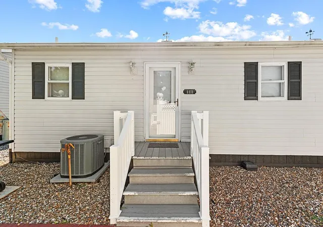 Photo 30 of Condo for sale at 108 Green Turtle Bay Dr, Grand Rivers, KY 42045 | MLS# 26018629 | Listing updated on 2026-09-11