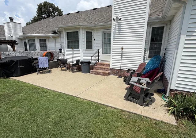 Homes for sale in Paducah, KY | 227 Grace Nell Dr, Paducah, KY 42003 | MLS# 26017141