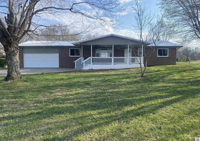 Homes for sale in Cadiz, KY | 2135 Old Canton Pike, Cadiz, KY 42211 | MLS# 26017150
