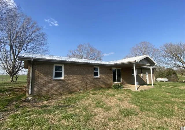 Homes for sale in Cadiz, KY | 2135 Old Canton Pike, Cadiz, KY 42211 | MLS# 26017150