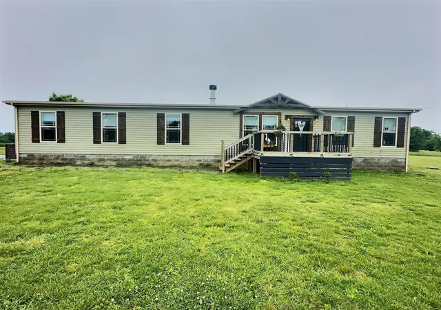 Homes for sale in Murray, KY | 3549 Wiswell Rd, Murray, KY 42071 | MLS# 26017166