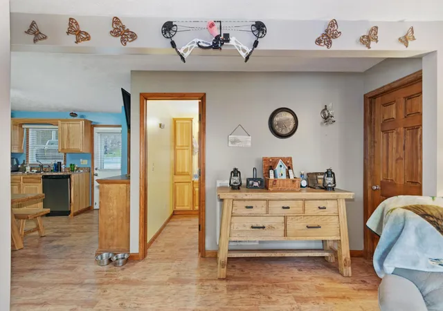 Photo 4 of Single family home for sale at 1231 Rockcastle Lakeshore Dr, Cadiz, KY 42211 | MLS# 26018501 | Listing updated on 2026-07-16