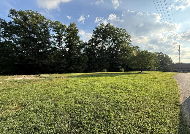 Homes for sale in Monticello, KY | 305 Hunters Paradise Rd, Monticello, KY 42633 | MLS# 26017227