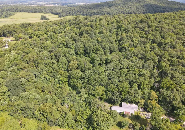 8th image of 110 Cr 1476, Monticello, KY 42633 | MLS# 26017858
