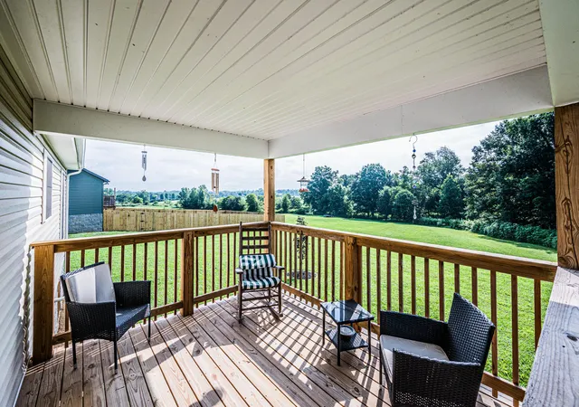 Photo 4 of Single family home for sale at 260 Walnut Grv Dr, Smiths Grove, KY 42171 | MLS# 26017984 | Listing updated on 2026-08-25