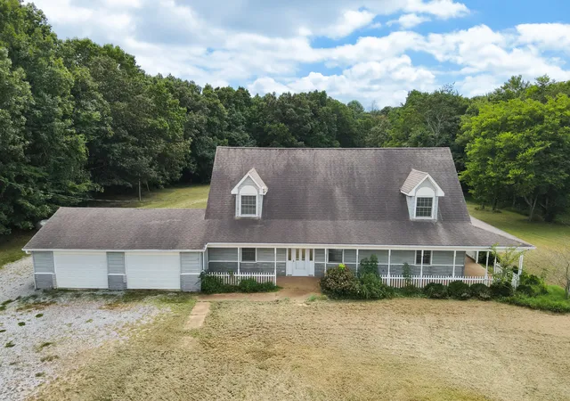 Photo 1 of Single family home for sale at 500 Farm Rd, Sedalia, KY 42079 | MLS# 26017479 | Listing updated on 2026-08-18