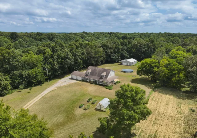 Photo 2 of Single family home for sale at 500 Farm Rd, Sedalia, KY 42079 | MLS# 26017479 | Listing updated on 2026-08-18