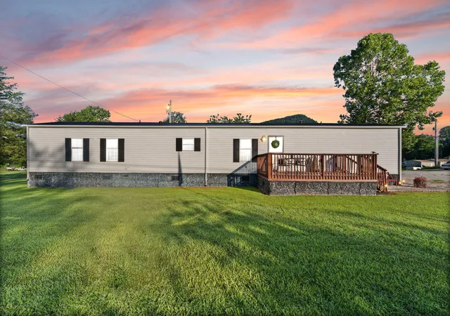 Photo 2 of Sale Pending at 45 Oak Valley Rd, Irvine, KY 40336 | MLS# 26018683 | Listing updated on 2026-07-25