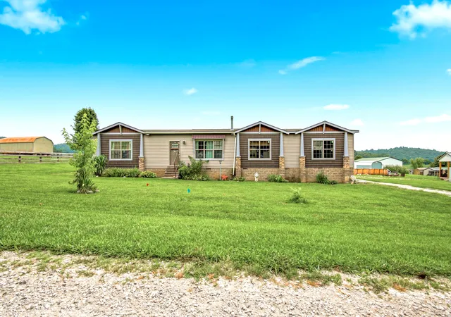Homes for sale in Mount Vernon, KY | 508 Sunnydale Estates, Mount Vernon, KY 40456 | MLS# 26017594