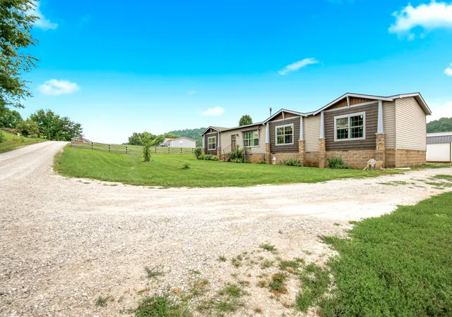 Homes for sale in Mount Vernon, KY | 508 Sunnydale Estates, Mount Vernon, KY 40456 | MLS# 26017594
