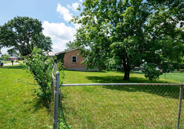 24th image of 325 Foxwood Dr, Nicholasville, KY 40356 | MLS# 26017358