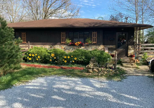 1st image of 102 Davis St, Monticello, KY 42633 | MLS# 26017860