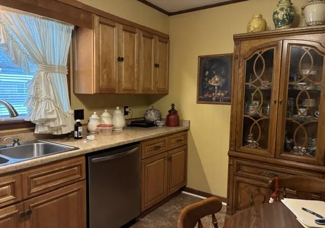Homes for sale in Mayfield, KY | 211 Reed St, Mayfield, KY 42066 | MLS# 26017962