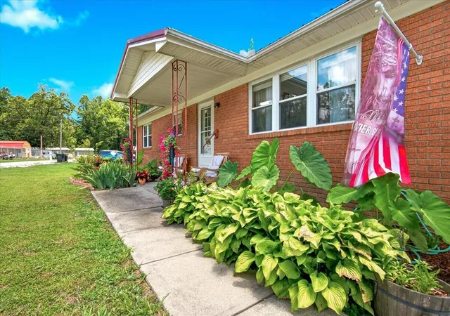 Homes for sale in Williamsburg, KY | 316 Mountain View Rd, Williamsburg, KY 40769 | MLS# 26017384