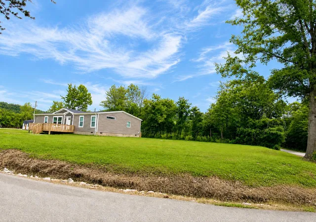 Homes for sale in Berea, KY | 4331 Sweetwater Rd, Berea, KY 40403 | MLS# 26017361