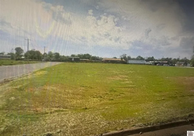 Photo 4 of Land for sale at 408 W Broadway, Mayfield, KY 42066 | MLS# 26017425 | Listing updated on 2026-07-10