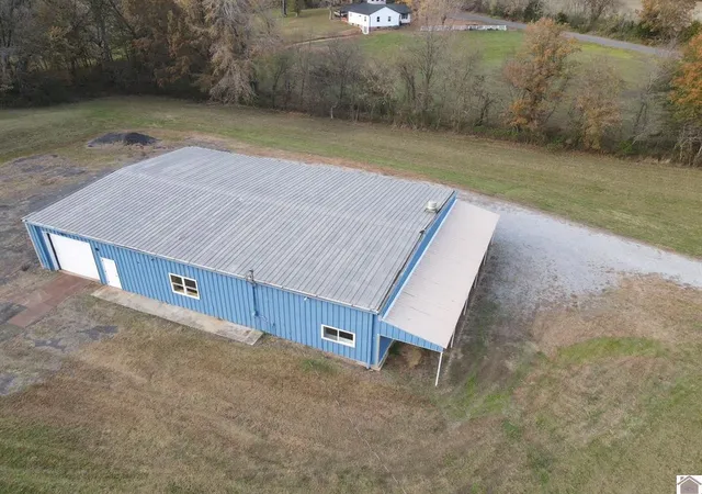 Homes for sale in Mayfield, KY | 2525 Jimtown Rd, Mayfield, KY 42066 | MLS# 26017442