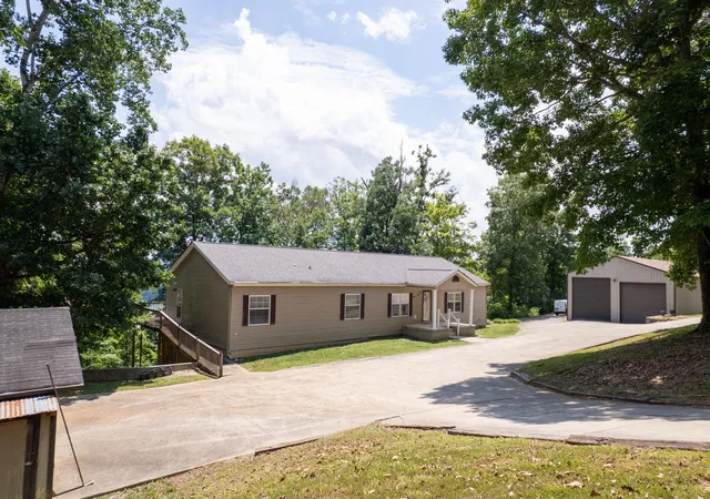 Photo 3 of Sale Pending at 8882 Highway 761, Nancy, KY 42544 | MLS# 26017581 | Listing updated on 2026-09-22