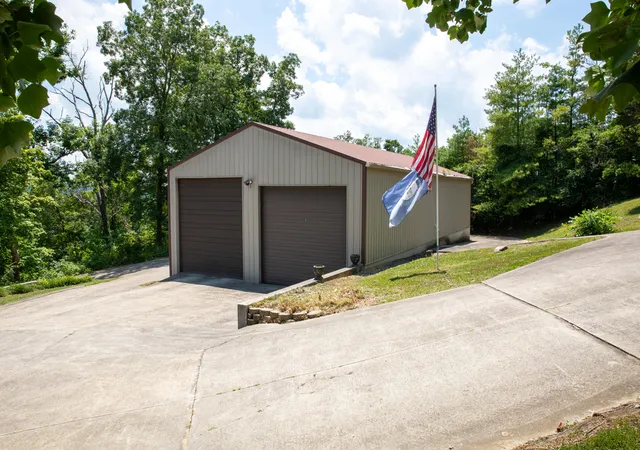 Photo 4 of Sale Pending at 8882 Highway 761, Nancy, KY 42544 | MLS# 26017581 | Listing updated on 2026-09-22