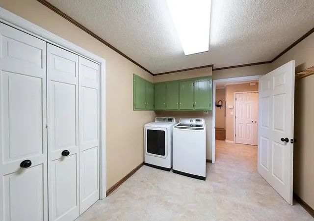 Photo 2 of Single family home for sale at 9575 Julien Rd, Hopkinsville, KY 42240 | MLS# 26017548 | Listing updated on 2026-08-12