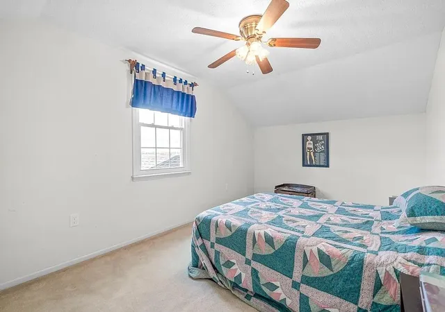 Photo 3 of Single family home for sale at 9575 Julien Rd, Hopkinsville, KY 42240 | MLS# 26017548 | Listing updated on 2026-08-12