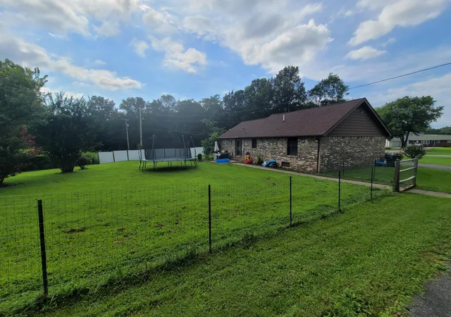 Homes for sale in Bardwell, KY | 10471 Us 62, Bardwell, KY 42023 | MLS# 26017666