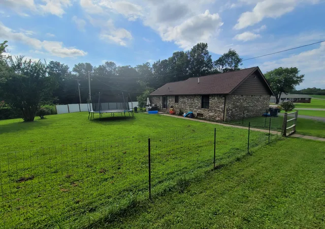 Homes for sale in Bardwell, KY | 10471 Us 62, Bardwell, KY 42023 | MLS# 26017666
