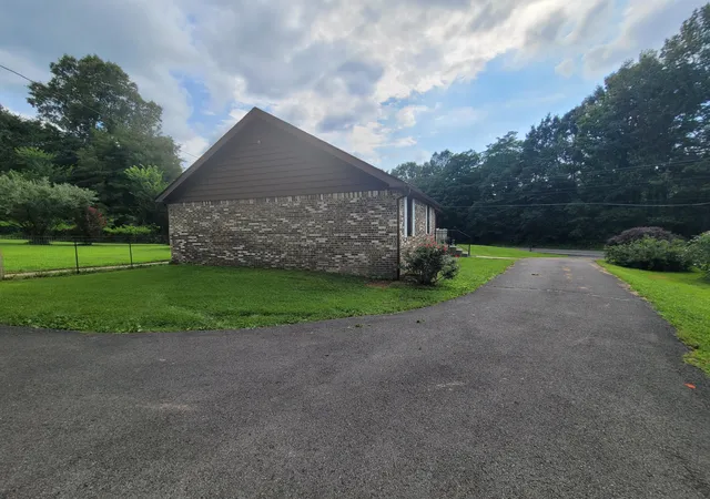 Homes for sale in Bardwell, KY | 10471 US 62, Bardwell, KY 42023 | MLS# 26017666