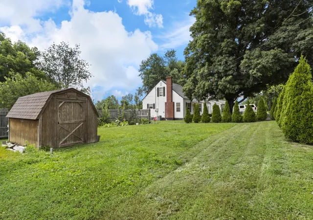 Homes for sale in Harrodsburg, KY | 551 Cornishville St, Harrodsburg, KY 40330 | MLS# 26017851