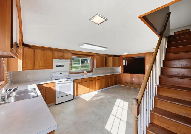 Photo 2 of Single family home for sale at 306 Laval Hts, Versailles, KY 40383 | MLS# 26018167 | Listing updated on 2026-09-12