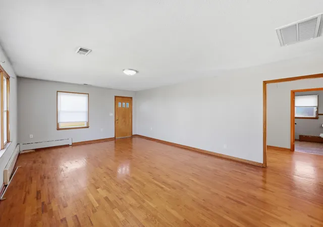 Photo 3 of Single family home for sale at 306 Laval Hts, Versailles, KY 40383 | MLS# 26018167 | Listing updated on 2026-09-12