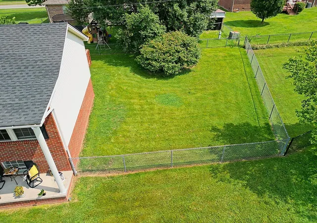 Photo 4 of Sale Pending at 504 Scenic View Cir, Berea, KY 40403 | MLS# 26017776 | Listing updated on 2026-09-08