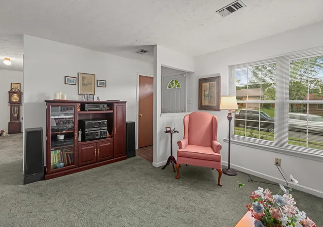 4th image of 3336 Featherston Dr, Lexington, KY 40515 | MLS# 26017600