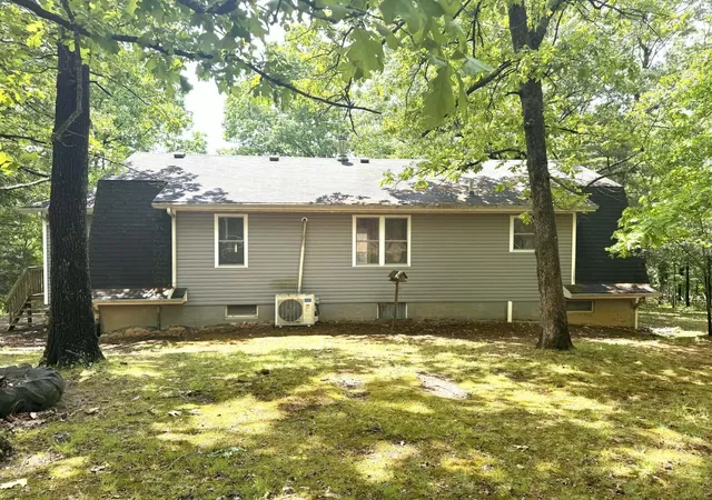 Homes for sale in Crofton, KY | 1950 Poole Mill Rd, Crofton, KY 42217 | MLS# 26017565