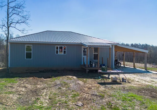 Photo 2 of Single family home for sale at 967 Sugar Crk Rd, Grand Rivers, KY 42045 | MLS# 26020964 | Listing updated on 2026-08-04
