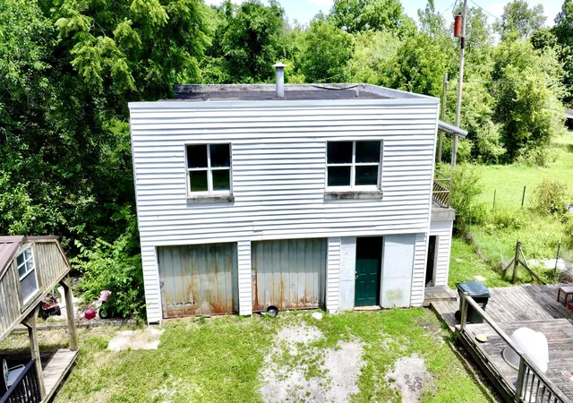 Homes for sale in Hopkinsville, KY | 1900 E 1St Street Street, Hopkinsville, KY 42240 | MLS# 26017572