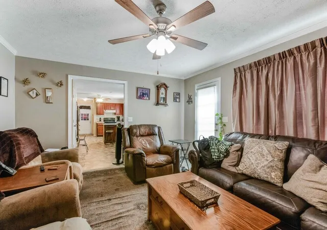 Photo 4 of Single family home for sale at 1512 Oak Ridge Ct, Hopkinsville, KY 42240 | MLS# 26017588 | Listing updated on 2026-07-13