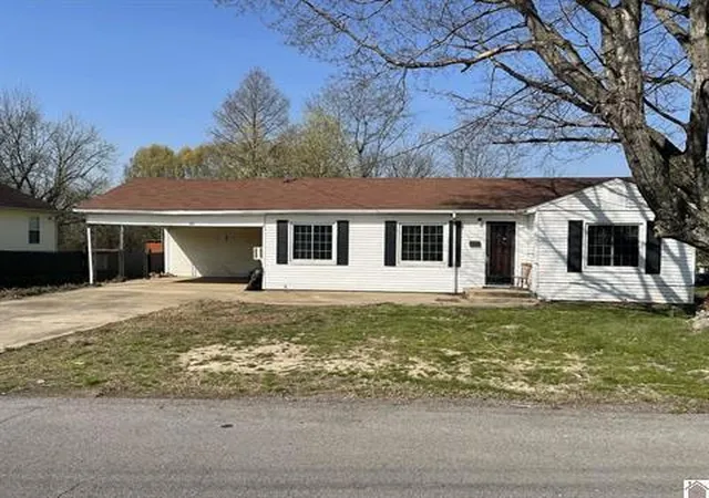 1st image of 125 Barclay St, Clinton, KY 42031 | MLS# 26017607