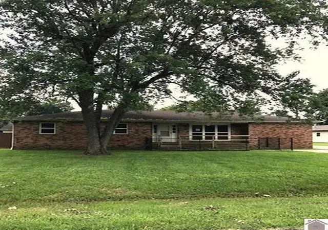 Homes for sale in Ledbetter, KY | 118 Gene Dr, Ledbetter, KY 42058 | MLS# 26017612