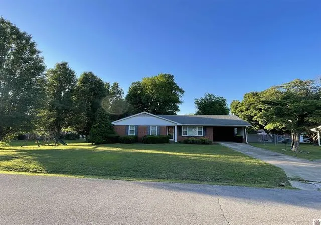 1st image of 303 Crume St, Clinton, KY 42031 | MLS# 26017614