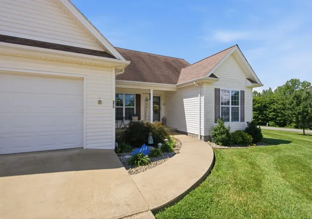 Photo 3 of Single family home for sale at 273 Ridgefield Dr, Liberty, KY 42539 | MLS# 26017934 | Listing updated on 2026-09-08
