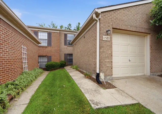 Homes for sale in Lexington, KY | 2507 Knightsbridge Ln, Lexington, KY 40509 | MLS# 26017794