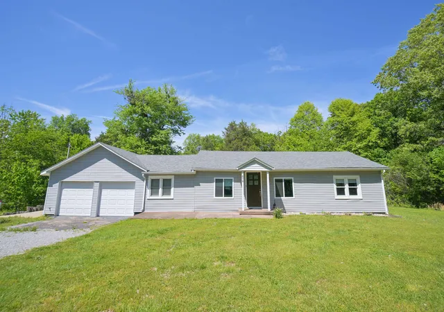 Photo 1 of Single family home for sale at 878 Oak Level Elva Rd, Symsonia, KY 42082 | MLS# 26017744 | Listing updated on 2026-07-14