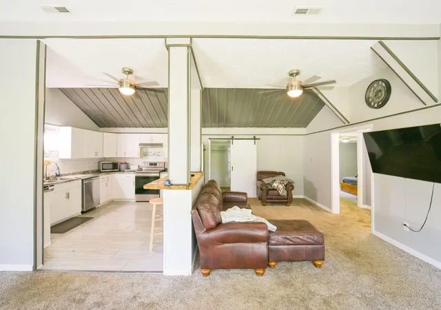 Photo 3 of Single family home for sale at 878 Oak Level Elva Rd, Symsonia, KY 42082 | MLS# 26017744 | Listing updated on 2026-07-14