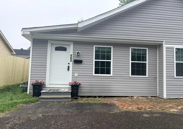 2nd image of 407 N 19th St #403 & 407, Paducah, KY 42001 | MLS# 26017729