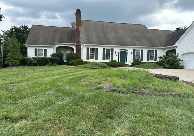 Photo 4 of Single family home for sale at 132 Lana Ln, Winchester, KY 40391 | MLS# 26022150 | Listing updated on 2026-08-17