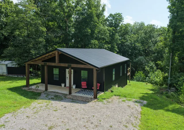 Homes for sale in Falls Of Rough, KY | 415 415 Indian Ridge Rd Rd, Falls Of Rough, KY 40119 | MLS# 26017660